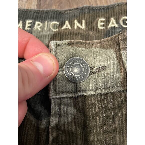 American Eagle Womens Camo Mom Jean Size 26/27 - Picture 5 of 12